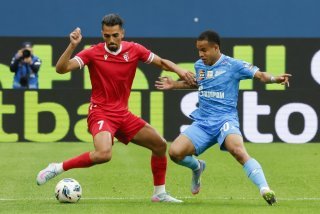 Ilyas Chouaref et le FC Sion ont été dominés par Pedro et le Zénith mercredi à Saint-Pétersbourg.